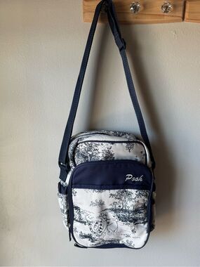 Disney Winnie the Pooh Toile Crossbody Bag Blue White Tigger Messenger